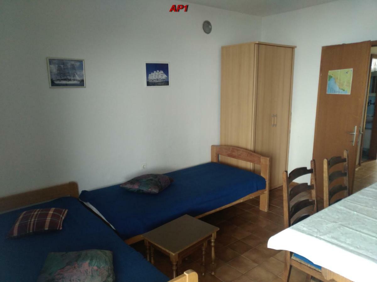 Apartments Sudic Njivice Eksteriør bilde