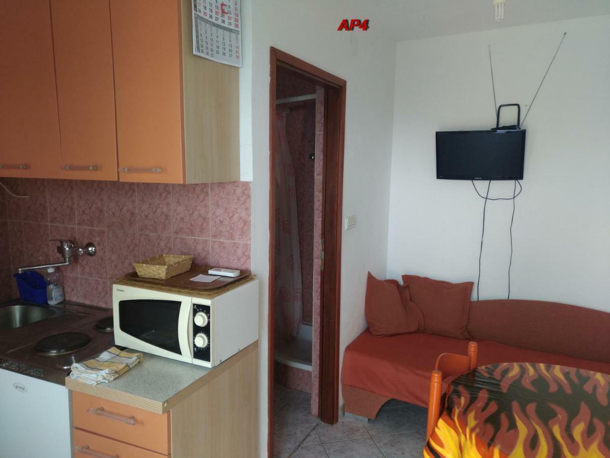 Apartments Sudic Njivice Eksteriør bilde