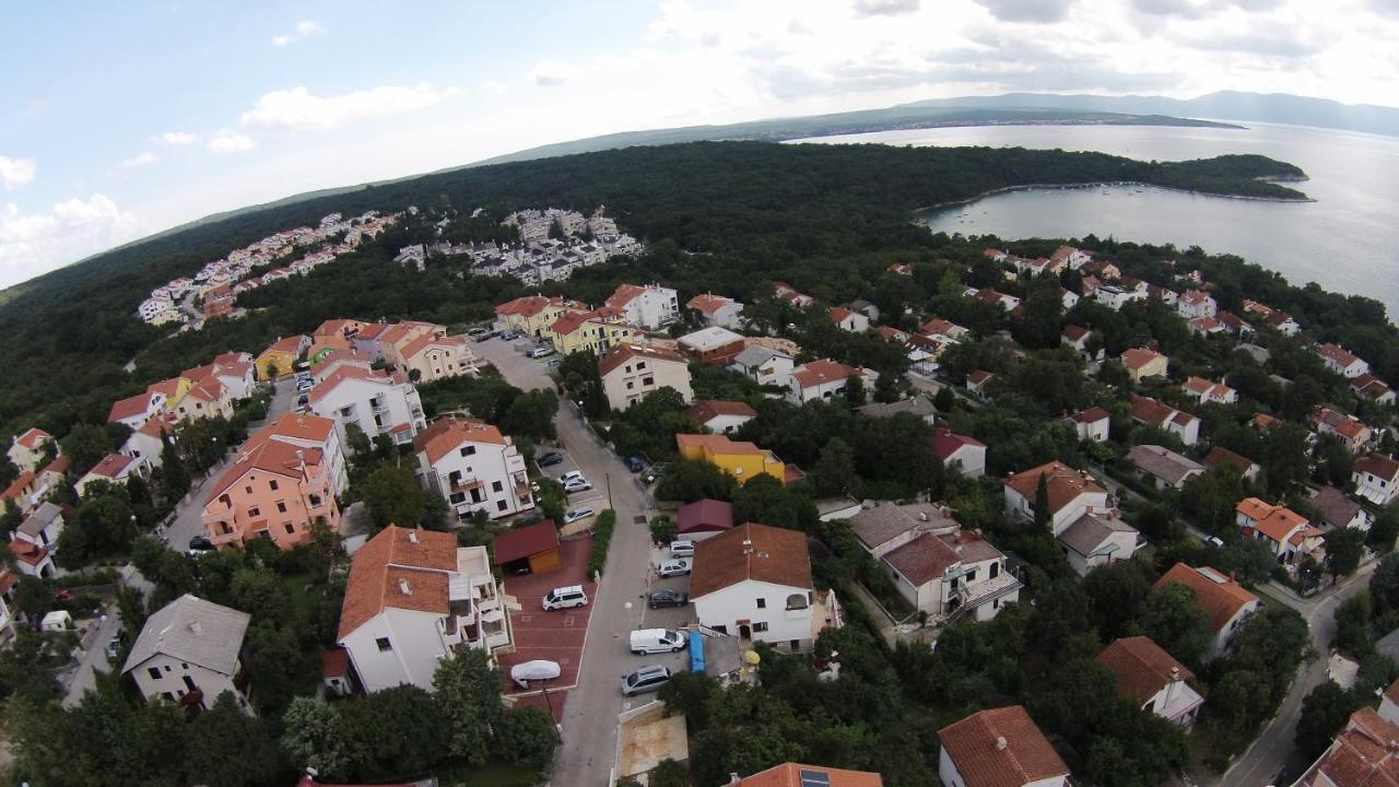 Apartments Sudic Njivice Eksteriør bilde